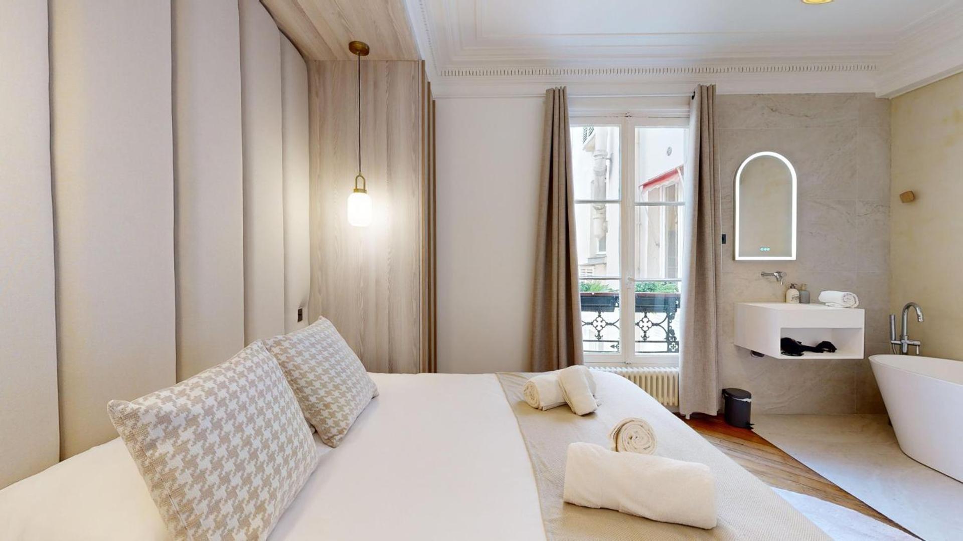 358 Madeleine - Superbe A Appartement *